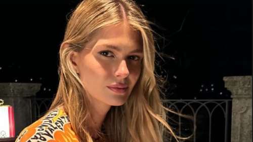 Αμαλία Κωστοπούλου: Καλεσμένη σε γάμο στην εξοχή με μάξι slip dress με κορδέλες αξίας 3.000 ευρώ και Chanel τσαντάκι