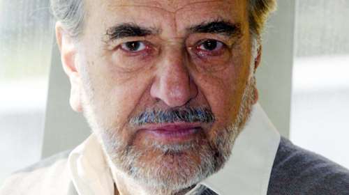 Στα επείγοντα ο Δημήτρης Καλλιβωκάς: Ο γνωστός ηθοποιός είχε ατύχημα μέσα στο σπίτι του