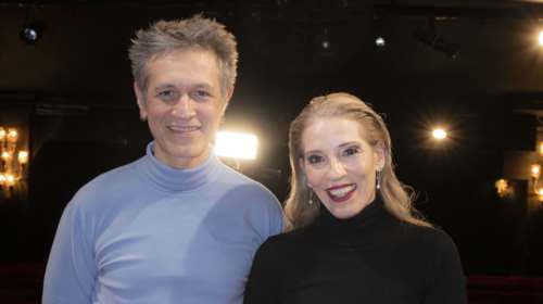 Απίστευτο: Περαστικός φώναξε την αστυνομία γιατί θεώρησε ότι γίνεται βιασμός στην παράσταση με Χειλάκη και Μαξίμου