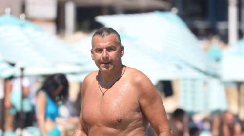 Γιώργος Λιάγκας: Το μαγιό - &quot;σημαία&quot; και η... αποκαθήλωση μετά την κατακραυγή