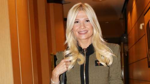 Η Φαίη Σκορδά μαγειρεύει στην κουζίνα της - "Συνταγή της γιαγιάς μου"