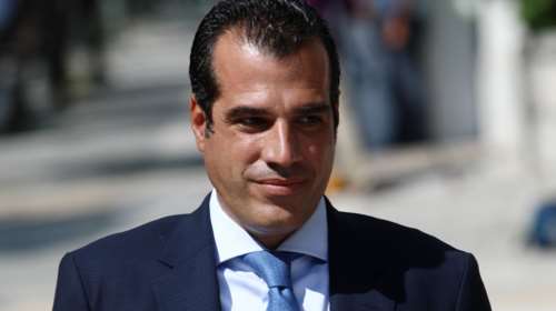 Πλεύρης: Ζητώ συγγνώμη αν προσέβαλα τον εβραϊκό λαό - Διαφωνώ με τον πατέρα μου