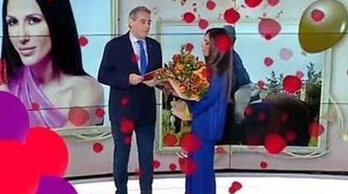 Γενέθλια στο πλατό για την Ανθή Βούλγαρη – Αποκάλυψε την ηλικία της