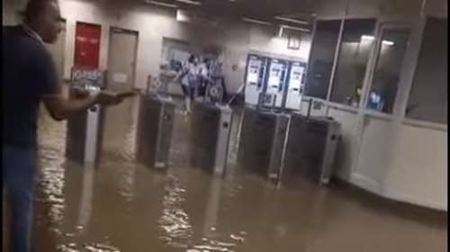 Κανονικά λειτουργεί ο σταθμός του Μετρό &quot;Ευαγγελισμός&quot; μετά τις χθεσινές πλημμύρες