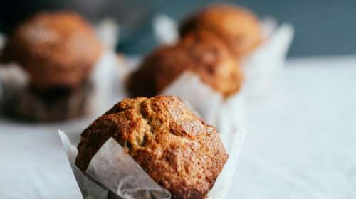 Απολαυστικά μάφινς με μπανάνα, βρώμη και καθόλου ζάχαρη - Έτοιμα σε λίγα λεπτά