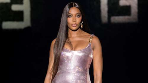 Ναόμι Κάμπελ: Το Dior φόρεμα και τα sneakers της έξι μηνών κόρης της