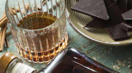 &quot;Οι γεύσεις που συνδυάζω με το METAXA μου αποτελούν την καλύτερη &quot;συντροφιά&quot; των βραδιών μου&quot;