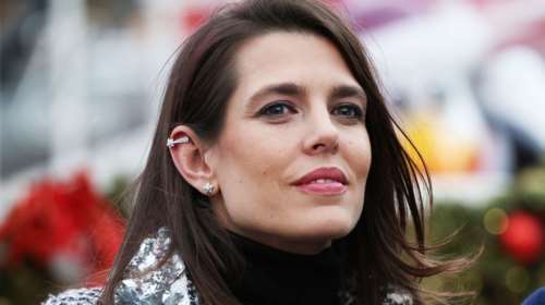 Σαρλότ Κασιράγκι: Η πανέμορφη εγγονή της Γκρέις Κέλι παρέδωσε μαθήματα στιλ - Με Chanel από πάνω μέχρι κάτω [εικόνες]