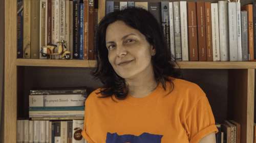 Συγκλονίζει η στιχουργός Ελεάνα Βραχάλη: Πώς είναι η ζωή της με Σκλήρυνση κατά Πλάκας - &quot;Τίποτα δεν είναι δεδομένο&quot;