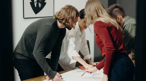 Και άλλη ελληνική εταιρεία θεσπίζει τετραήμερη εργασία για Ιούνιο και Ιούλιο χωρίς μείωση μισθού