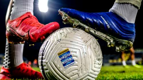 Κορονοϊός: Κανονικά Super League και Basket League - Τι αλλάζει στον αθλητισμό σε &quot;κίτρινες&quot; και &quot;κόκκινες&quot; περιφέρειες