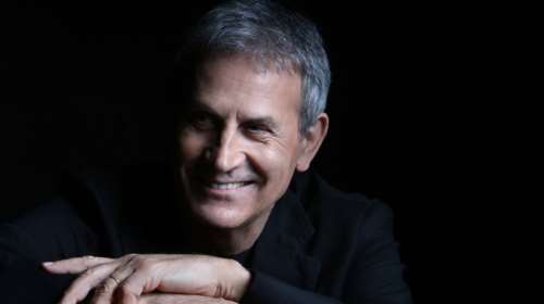 O Γιώργος Νταλάρας στους &quot;δρόμους του ρεμπέτικου&quot; στο Μέγαρο Μουσικής Αθηνών