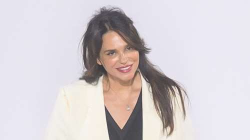 Σίλια Κριθαριώτη: Με one shoulder φόρεμα και τέλειο μακιγιάζ σε κοσμικό πάρτι στο Λονδίνο