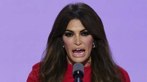 Ο Πρετεντέρης για τον διορισμό της Κίμπερλι στην πρεσβεία της Αθήνας: Εμείς γιατί δεν στέλνουμε τηλεπαρουσιάστριες;