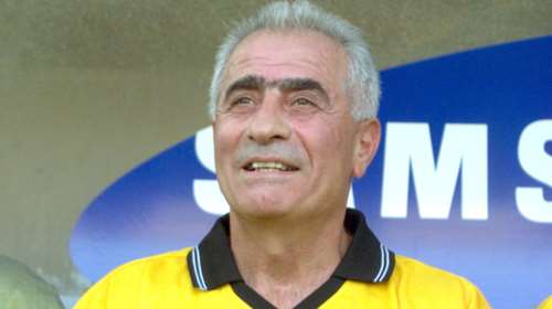 Μίμης Παπαϊωάννου: Σήμερα το τελευταίο αντίο στον θρύλο του ποδοσφαίρου - Σε λαϊκό προσκύνημα η σορός του