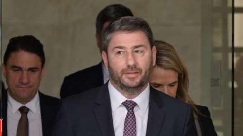 Ο Ανδρουλάκης στον Άρειο Πάγο: Ζήτησε αυτεπάγγελτη δίωξη για τη &quot;μονταζιέρα&quot; με τα ηχητικά των Τεμπών