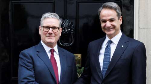 Τηλεφωνική επικοινωνία Μητσοτάκη - Στάρμερ: &quot;Η αμερικανο-ουκρανική πρόταση για εκεχειρία 30 ημερών είναι ένα θετικό βήμα&quot;