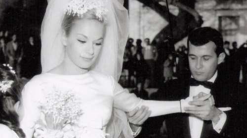 Βουγιουκλάκη - Παπαμιχαήλ: Το αδημοσίευτο βίντεο από τον γάμο τους - Η ηθοποιός με το υπέροχο Givenchy νυφικό