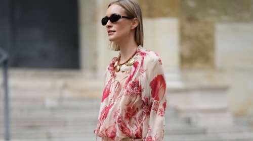 Αυτά τα εντυπωσιακά φλατ πέδιλα θα φορέσεις σε όλους τους γάμους του καλοκαιριού