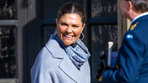 Royal Fashion: Η πριγκίπισσα Βικτώρια με total ribbed look στο χρώμα της άμμου στη Στοκχόλμη