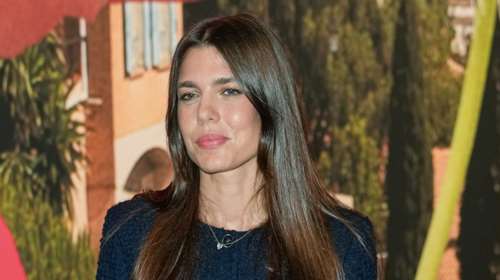 Μια royal στο Παρίσι: Πανέμορφη και λαμπερή με τουίντ κοστούμι Chanel η Σαρλότ Κασιράγκι