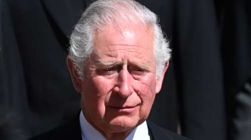 Με δάκρυα στα μάτια, ο πρίγκιπας Κάρολος αποχαιρετά τον πατέρα του [Εικόνες]