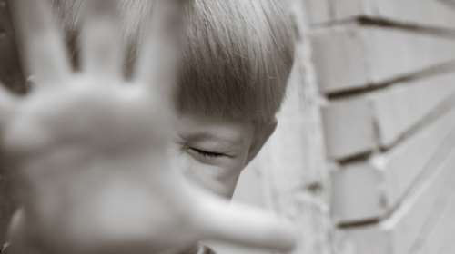 Τροιζηνία: Στο νοσοκομείο 13χρονος μετά από bullying - Συγκλονίζει η μητέρα του: &quot;Τα χέρια του έτρεμαν&quot;