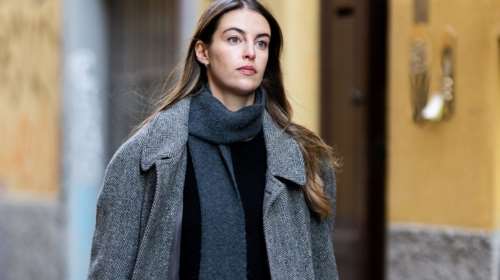 Ξέχνα το κασκόλ: Αυτό το item έχει την έγκριση των πιο stylish girls τώρα