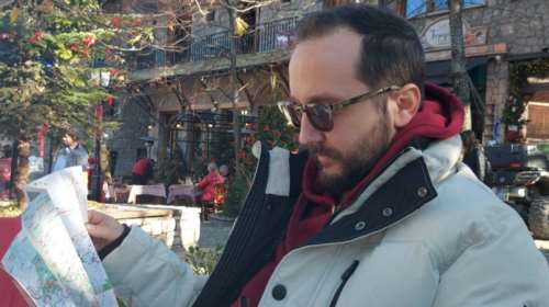 Καλογήρου: &quot;Ο γέροντας Κύριλλος έμαθε στο πνευματικοπαίδι του, τον Βασίλη, ν&#39; αγαπάει τον Χριστό&quot; - Η ανάρτηση της μητέρας του