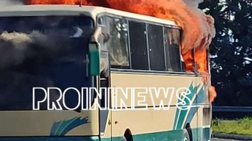 Καβάλα: Λεωφορείο τυλίχθηκε στις φλόγες έξω από το αρχαίο θέατρο, στις Κρηνίδες [εικόνες]