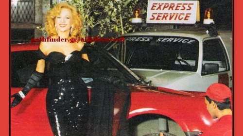 Οι επικές διαφημίσεις της Express Service: Η Αλίκη Βουγιουκλάκη με κόκκινη Porsche και ο &quot;Ιππότης της Ασφάλτου&quot; [βίντεο]