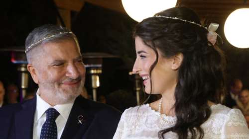 Γάμος Πατούλη - Κοιλού: Η πρωτοφανής κίνηση να &quot;κατασχέσουν&quot; τα κινητά των καλεσμένων τους - &quot;Λες και ήταν σταρ του Χόλιγουντ&quot;