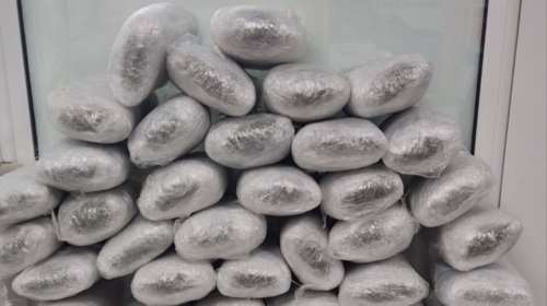 Κιλκίς: Επεισοδιακή σύλληψη 27χρονου από τη Βόρεια Μακεδονία με 45 κιλά χασίς - Προκάλεσε τροχαίο για να το σκάσει