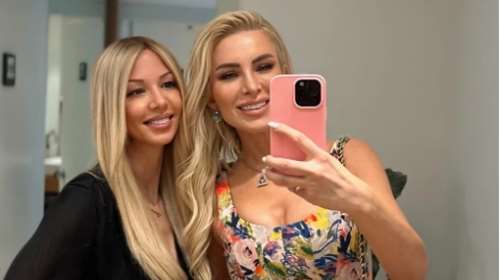 Ντέμης Νικολαΐδης: Η σύντροφός του Αλεξάνδρα Νικολαΐδου με διάφανο κροσέ παντελόνι Zara - Η τολμηρή εμφάνιση