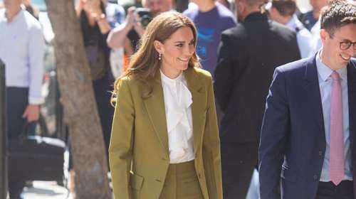 Ακτινοβολεί η Κέιτ Μίντλετον στη νέα της εμφάνιση- Με φόρεμα αξίας 2.000 ευρώ