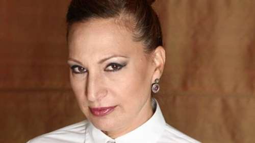 Έλενα Τζώρτζη: Ιερέας με παρενόχλησε όταν ήμουν 12 χρονών - Έσπρωχνε το πρόσωπό μου στα γεννητικά του όργανα