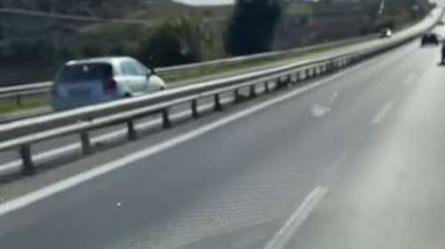 Χαλκιδική: Ηλικιωμένος οδηγός πήγαινε ανάποδα στην εθνική οδό Θεσσαλονίκης - Μουδανιών [βίντεο]