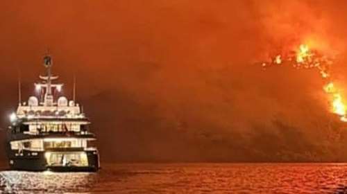 Φωτιά στην Υδρα: Ποινική δίωξη στους 8 ενήλικους από το Καζακστάν - Κατηγορούνται για ηθική αυτουργία σε εμπρησμό