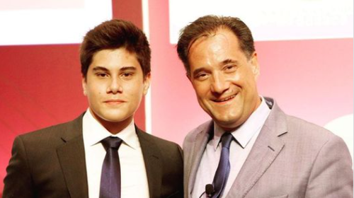 Άδωνις Γεωργιάδης: Καμαρώνει δίπλα στον γιο του Αθανάσιο – Περσέα