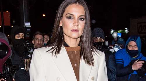 Αυτό είναι το παλτό που έχουν όλες οι celebrities στην ντουλάπα τους - φοριέται κάθε χρόνο, ταιριάζει με κάθε στυλ