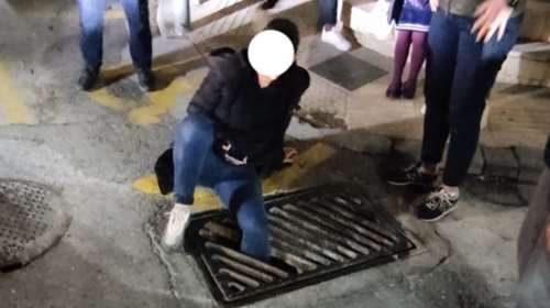 Απίστευτο: Γυναίκα στο Ηράκλειο Κρήτης σφήνωσε μέσα σε φρεάτιο- Την απεγκλώβισαν με δισκοπρίονο [Εικόνα]