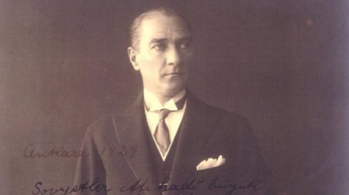 Η Ρωσία αποθέωσε τον Ατατούρκ με ανάρτηση ανήμερα της Γενοκτονίας των Ποντίων