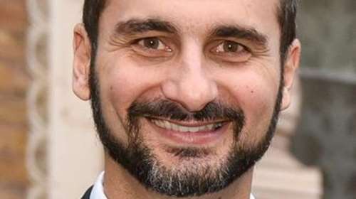 &#39;Ελληνας γιατρός που εμβολιάστηκε στη Σκωτία: &quot;Θεωρώ τον εαυτό μου τυχερό&quot;