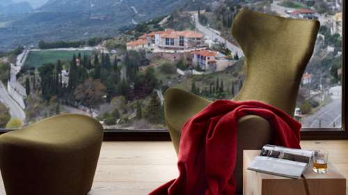 Αράχωβα: Σύγχρονη εξοχική κατοικία με θέα 360 μοιρών [εικόνες]