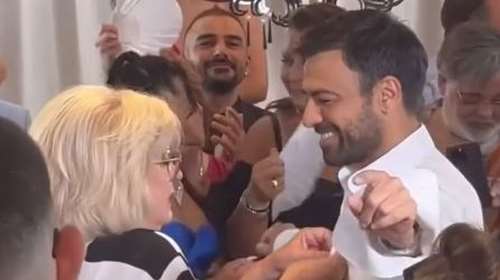 Ανδρέας Γεωργίου: Με χορούς και κυπριακά έθιμα ντύθηκε γαμπρός - Ετοιμος για την εκκλησία