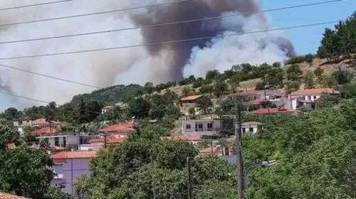 Φωτιά στο Αρίστηνο Έβρου: Εκκενώθηκαν τα παιδικά χωριά SOS - Ο άνεμος σπρώχνει τις φλόγες σε χωριά [Εικόνες - Βίντεο]