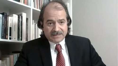 Καθηγητής Ιωαννίδης: Το lockdown αυξάνει την ενδοοικογενειακή μετάδοση - &quot;Ναι&quot; σε άνοιγμα εστίασης και σχολείων