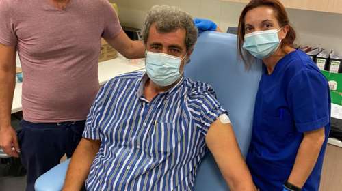 Ο Πολάκης εξηγεί γιατί αποφάσισε να εμβολιαστεί: &quot;Είμαι στα 56-57 με κάποια προβλήματα υγείας&quot;
