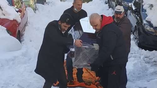 Ζωγράφου: Μαρτυρία-σοκ για το φέρετρο - &quot;Ευθύνη του εργολάβου κηδειών, όχι του Δήμου&quot; [Βίντεο]