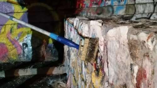 &quot;Αντιγκράφιτι επιχείρηση&quot; του Δήμου Αθηναίων - Δείτε τη μεταμόρφωση του Θησείου [εικόνες]